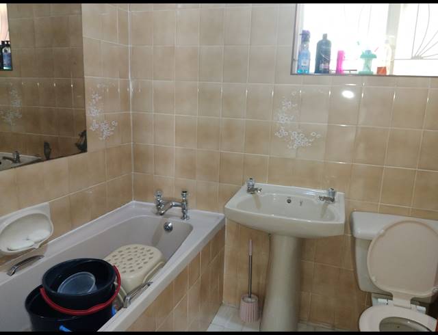 3 BEDROOM FREEHOLD FOR SALE IN BELFORT ESTATE